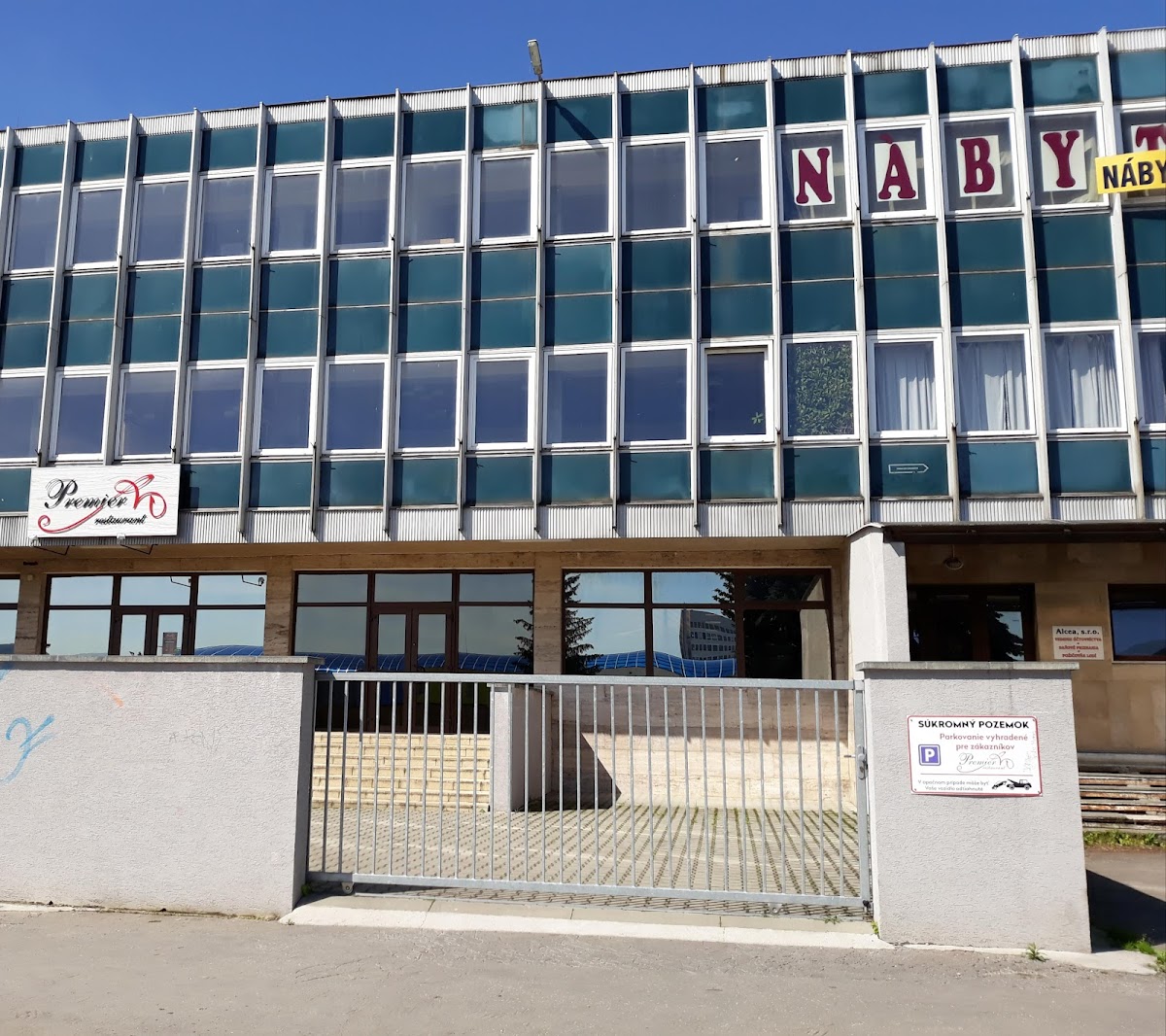 Premier Restaurant-3